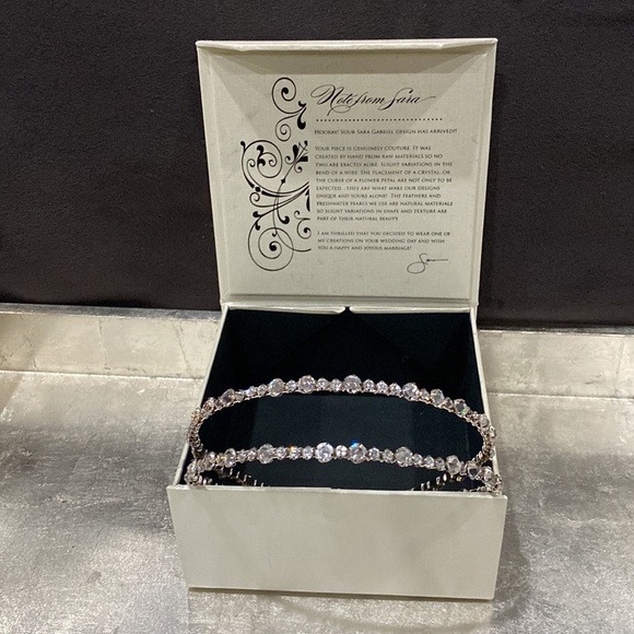 Swarovski Crystal Headpiece!  This headpiece was never worn! Brand New! - Picture 5 of 8